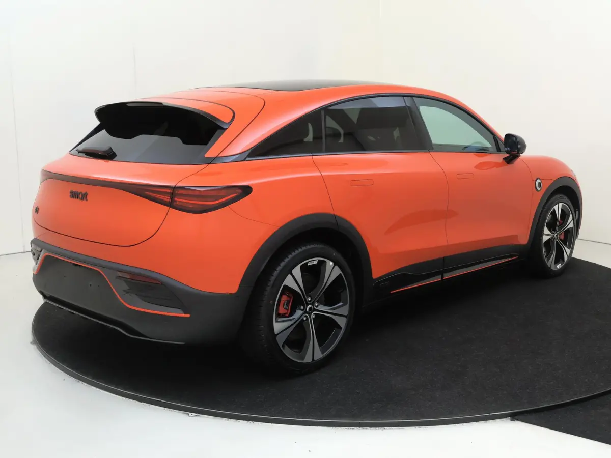 BRABUS / Stoelverwarming /  Halo Roof / 360°-camera / Easy entry / Frunk
