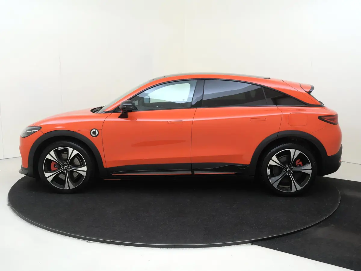 BRABUS / Stoelverwarming /  Halo Roof / 360°-camera / Easy entry / Frunk