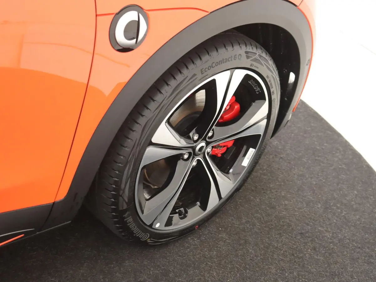 BRABUS / Stoelverwarming /  Halo Roof / 360°-camera / Easy entry / Frunk