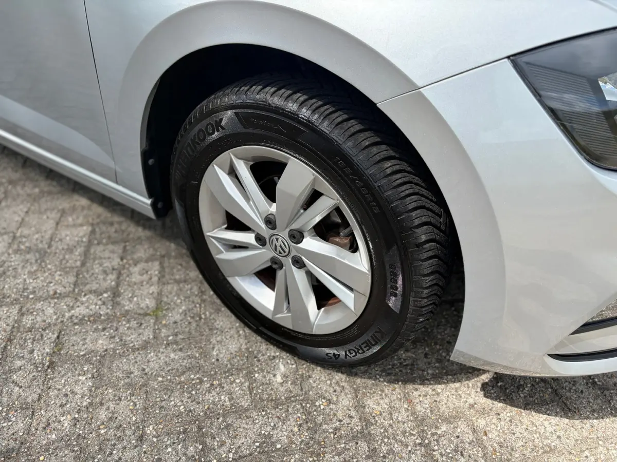 1.0 TSI High Line DSG I CAMERA I UNIEKE KM STAND I CRUISE I PDC
