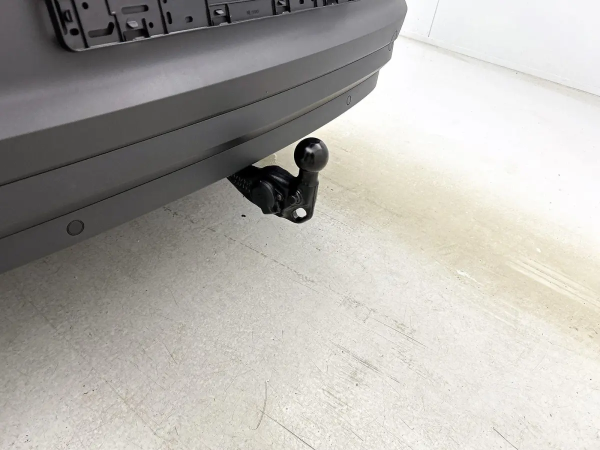 Pro Business 77 kWh 286 PK | Trekhaak | 360 Camera | 19" lichtmetalen velgen | IQ Lights | Stoelverwarming | Apple Carplay draadloos | Stuurverwarming | Lane assist | Android Auto draadloos 