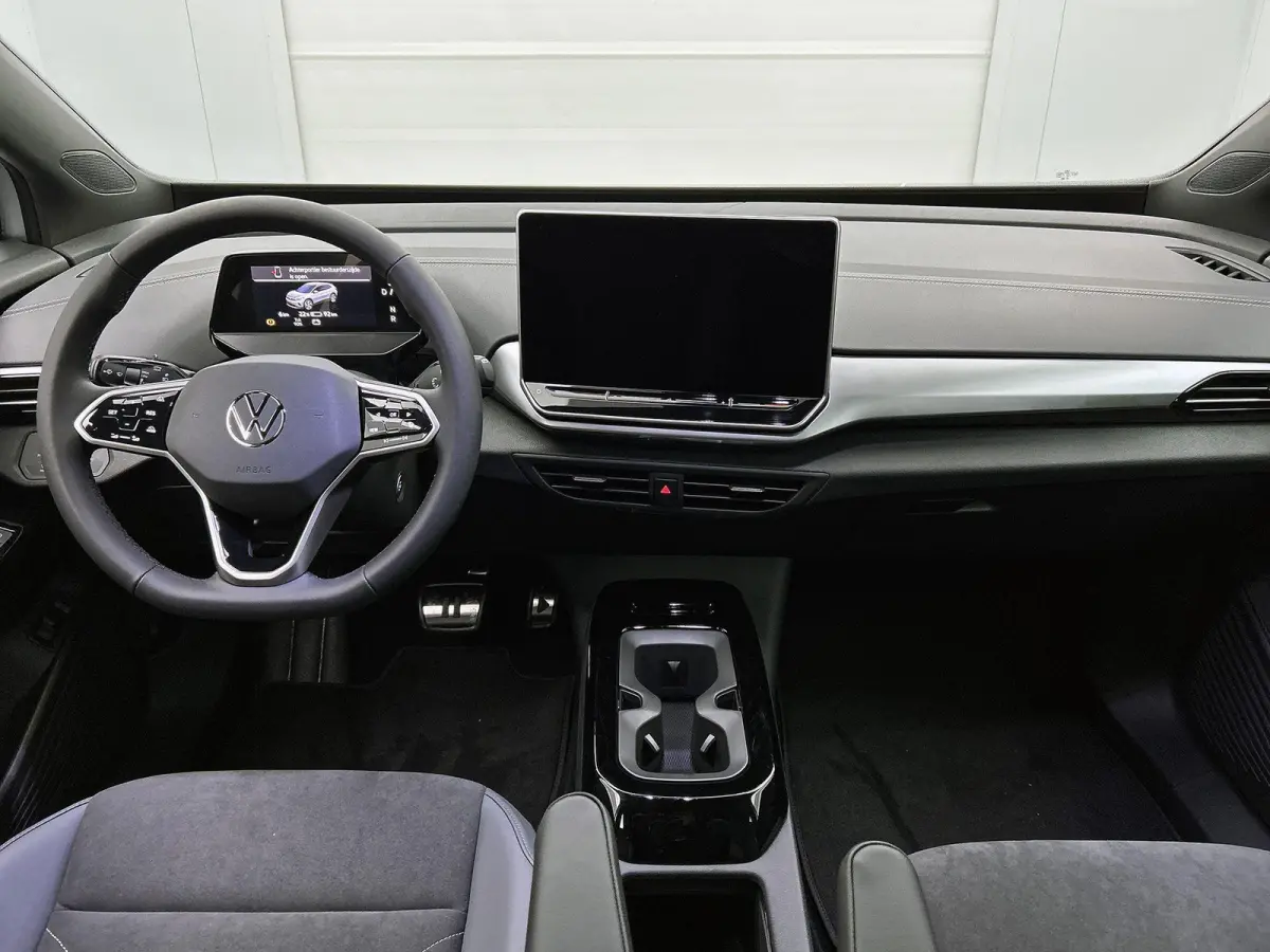 Pro Business 77 kWh 286 PK | Trekhaak | 360 Camera | 19" lichtmetalen velgen | IQ Lights | Stoelverwarming | Apple Carplay draadloos | Stuurverwarming | Lane assist | Android Auto draadloos 