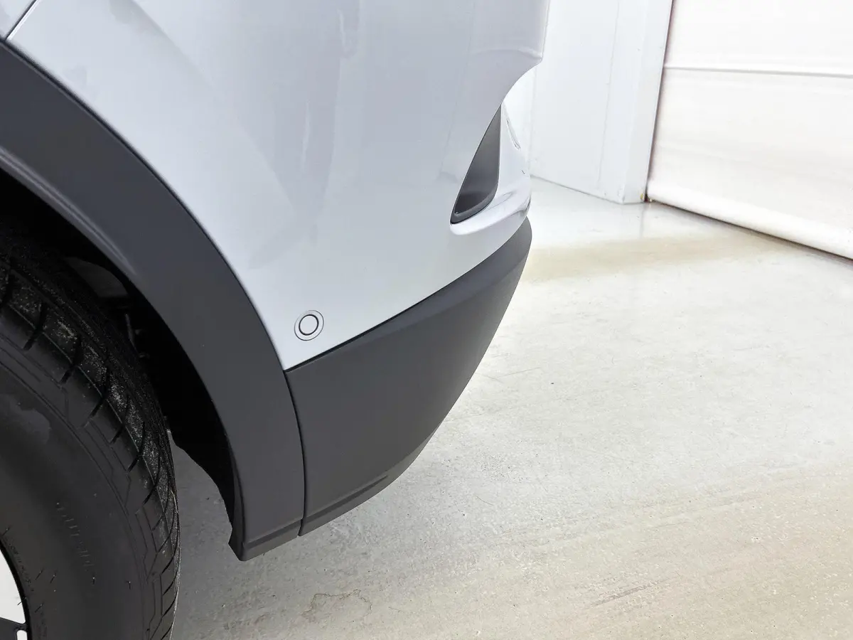 Pro Business 77 kWh 286 PK | Trekhaak | 360 Camera | 19" lichtmetalen velgen | IQ Lights | Stoelverwarming | Apple Carplay draadloos | Stuurverwarming | Lane assist | Android Auto draadloos 