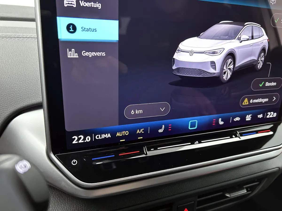 Pro Business 77 kWh 286 PK | Trekhaak | 360 Camera | 19" lichtmetalen velgen | IQ Lights | Stoelverwarming | Apple Carplay draadloos | Stuurverwarming | Lane assist | Android Auto draadloos 