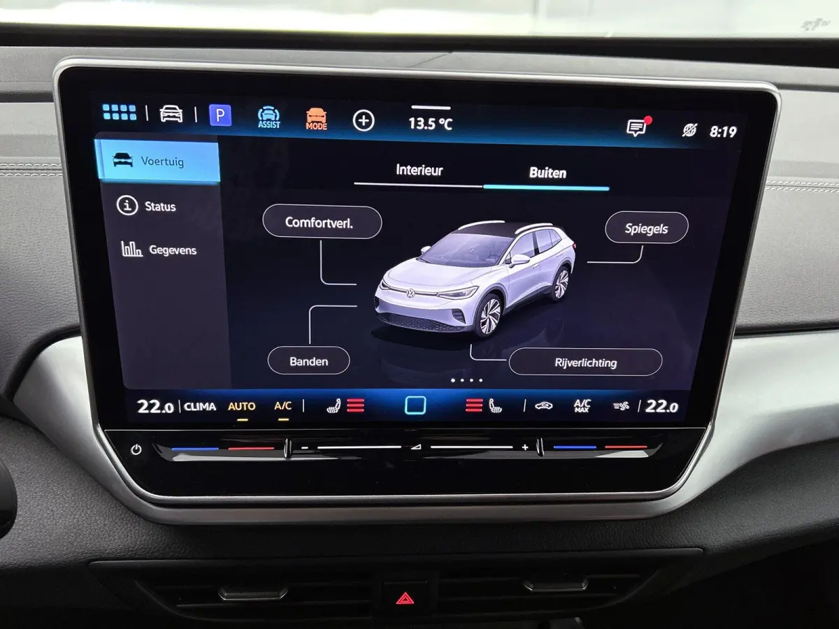 Pro Business 77 kWh 286 PK | Trekhaak | 360 Camera | 19" lichtmetalen velgen | IQ Lights | Stoelverwarming | Apple Carplay draadloos | Stuurverwarming | Lane assist | Android Auto draadloos 