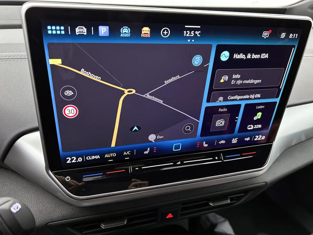 Pro Business 77 kWh 286 PK | Trekhaak | 360 Camera | 19" lichtmetalen velgen | IQ Lights | Stoelverwarming | Apple Carplay draadloos | Stuurverwarming | Lane assist | Android Auto draadloos 