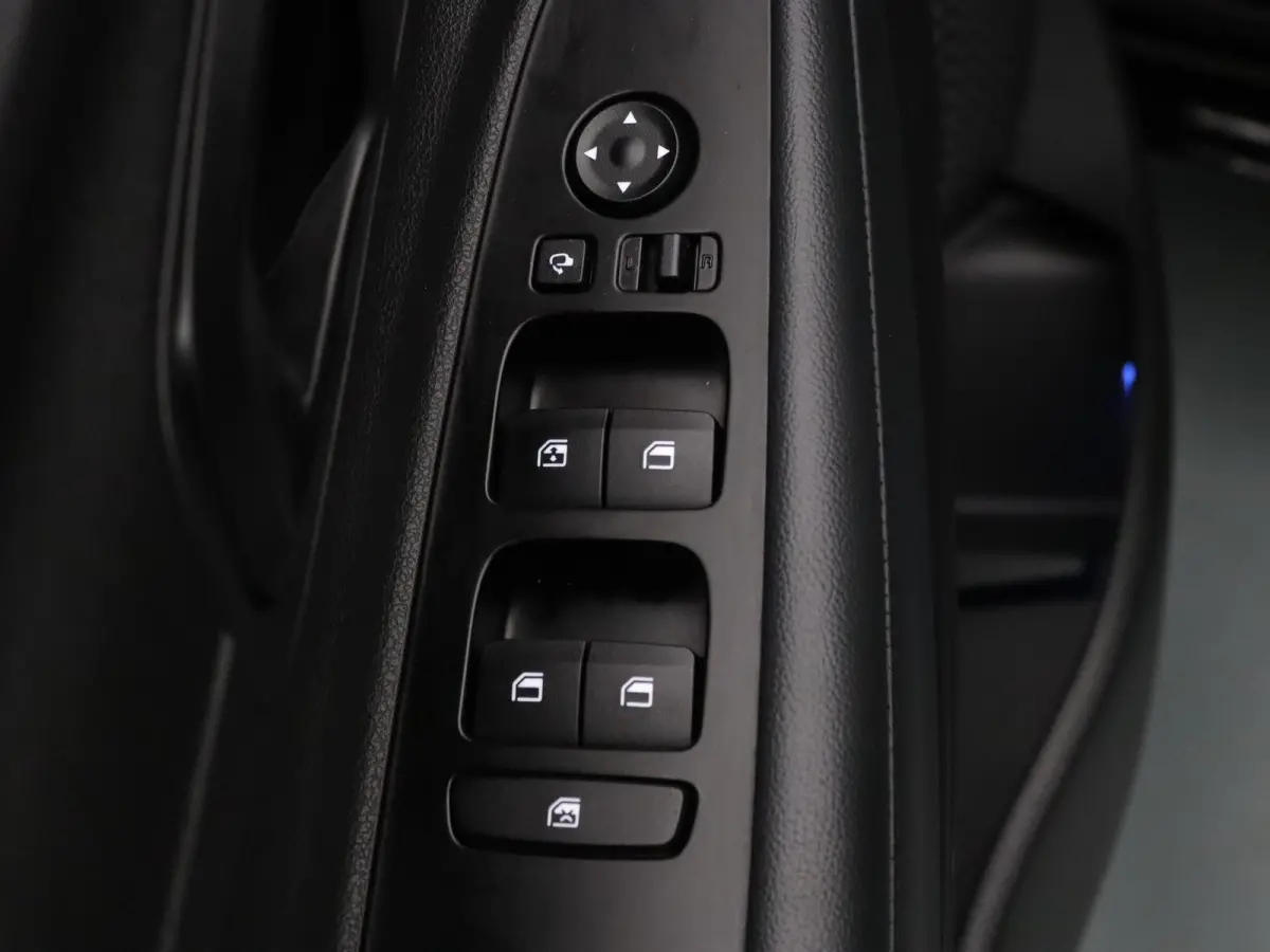 84pk MPI Comfort Apple Carplay/Android Auto | Airco