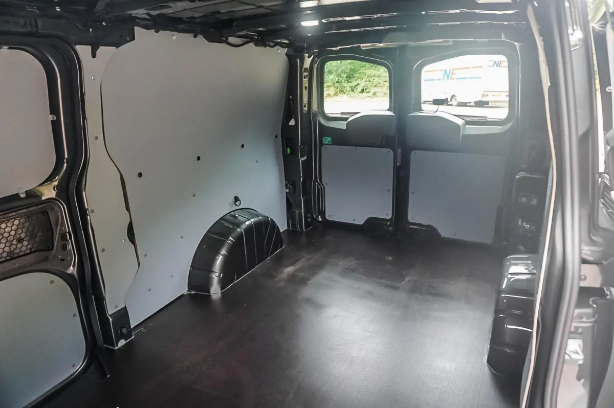 2.5 eHybrid 233pk L2H1 30 Bulli | Schuifdeur L&R | Trekhaak | Dashcam