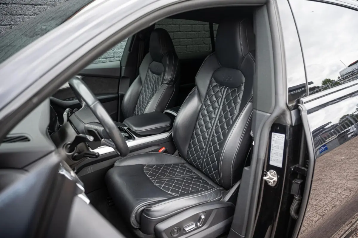 55 TFSI e quattro S-Line B&O 23INCH RS SEATS