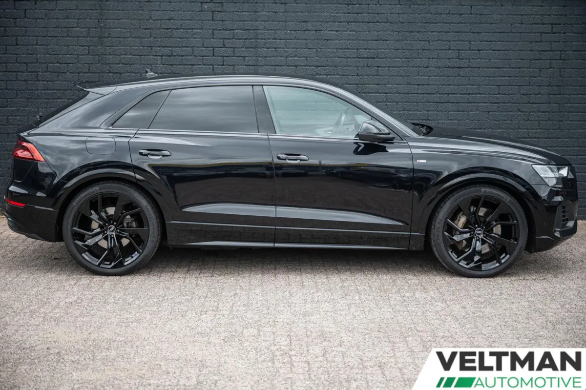 55 TFSI e quattro S-Line B&O 23INCH RS SEATS