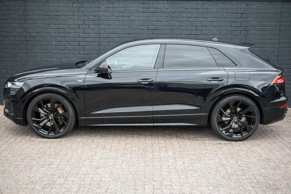 55 TFSI e quattro S-Line B&O 23INCH RS SEATS