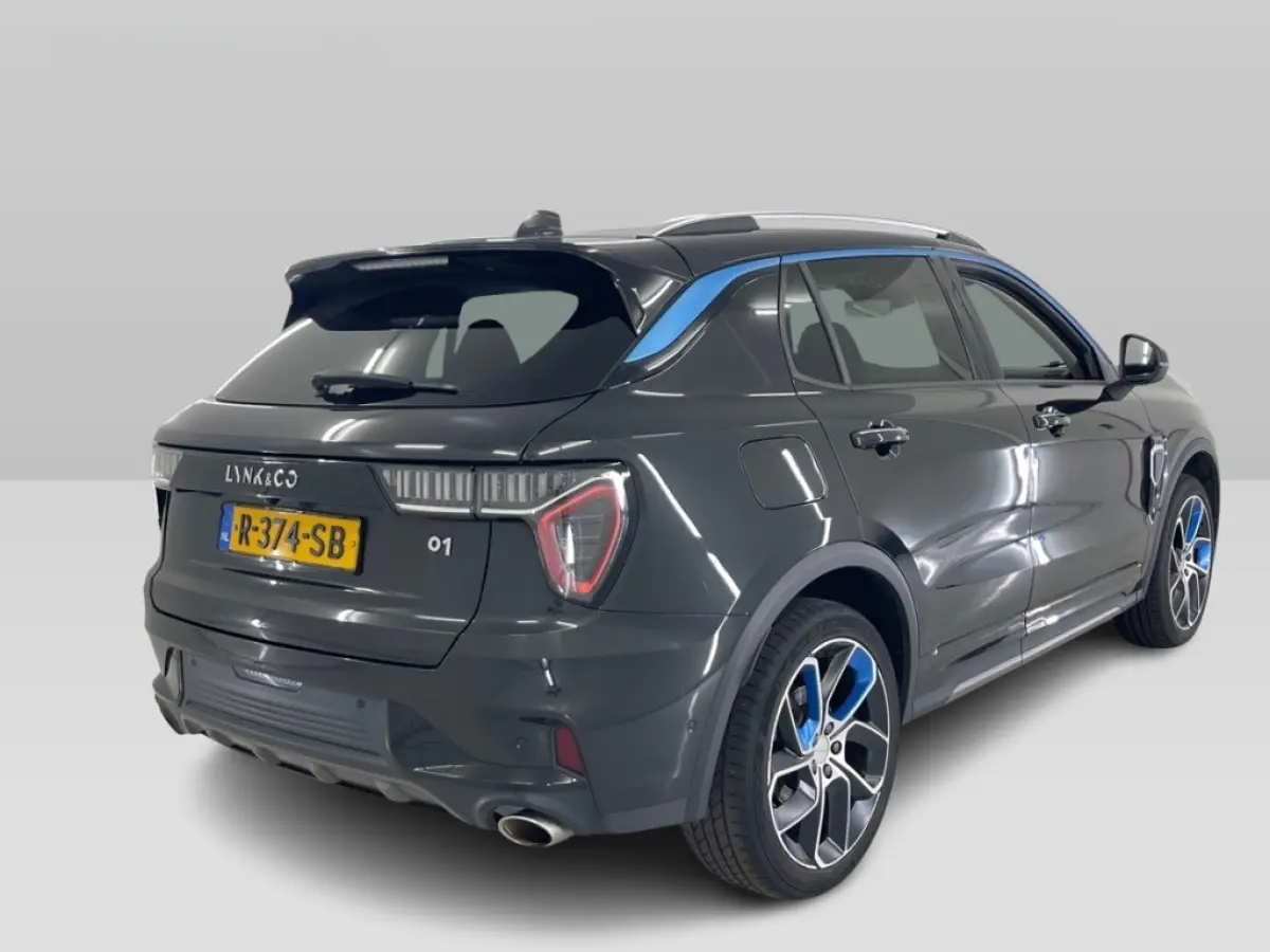 1.5 | altijd Ruime voorraad | zwart & blauw | PHEV | plug-in hybride | panoramadak | zwart & blauw