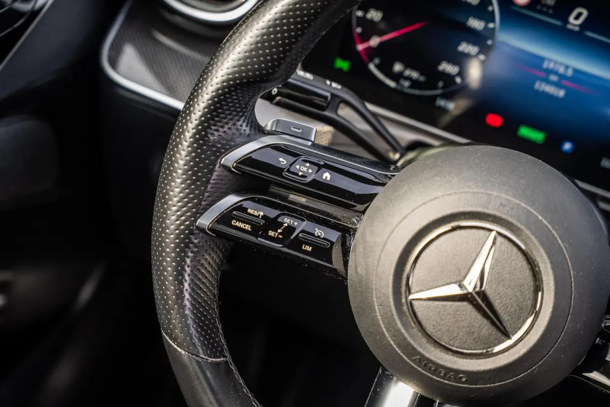C200 AMG|BURMESTER|PANO|CAM|SFEERV|ACC