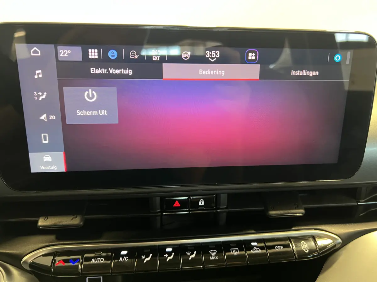 Icon 42 kWh | Navigatie/Android/Apple Carplay | LM Velgen 16" | Cruise Control | DAB | Cruise Control | Airco |