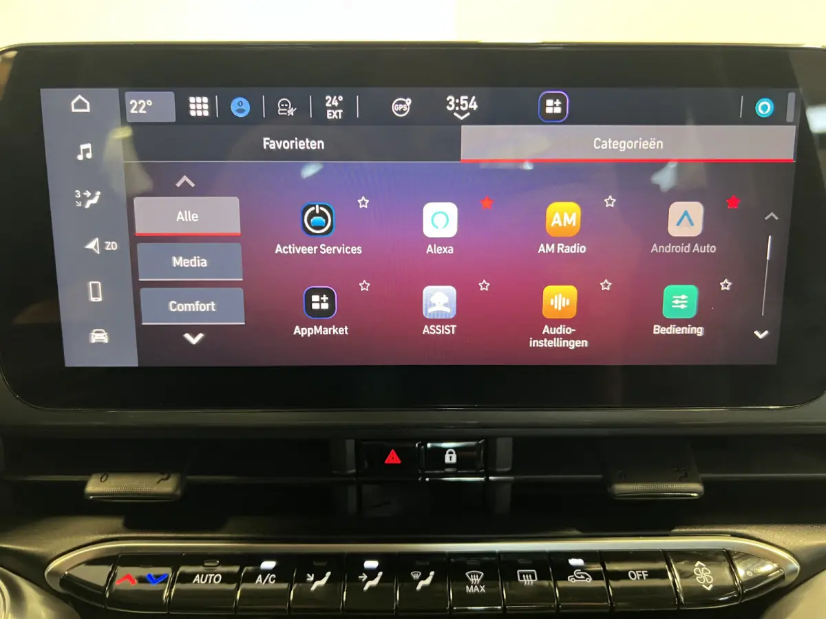 Icon 42 kWh | Navigatie/Android/Apple Carplay | LM Velgen 16" | Cruise Control | DAB | Cruise Control | Airco |