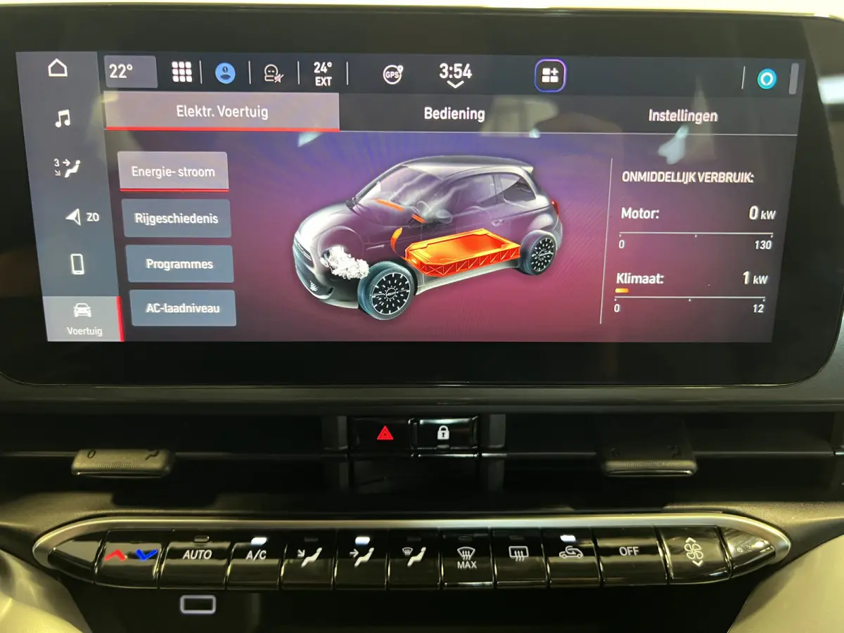 Icon 42 kWh | Navigatie/Android/Apple Carplay | LM Velgen 16" | Cruise Control | DAB | Cruise Control | Airco |