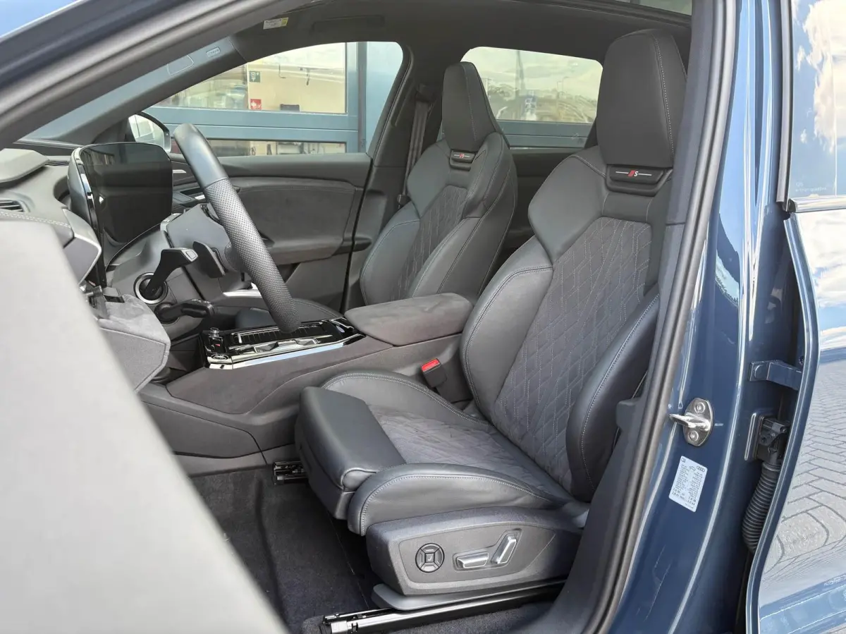 quattro 388pk S edition 100 kWh | Trekhaak Wegklapbaar | Luchtvering | B&O Premium Audio | Panoramadak