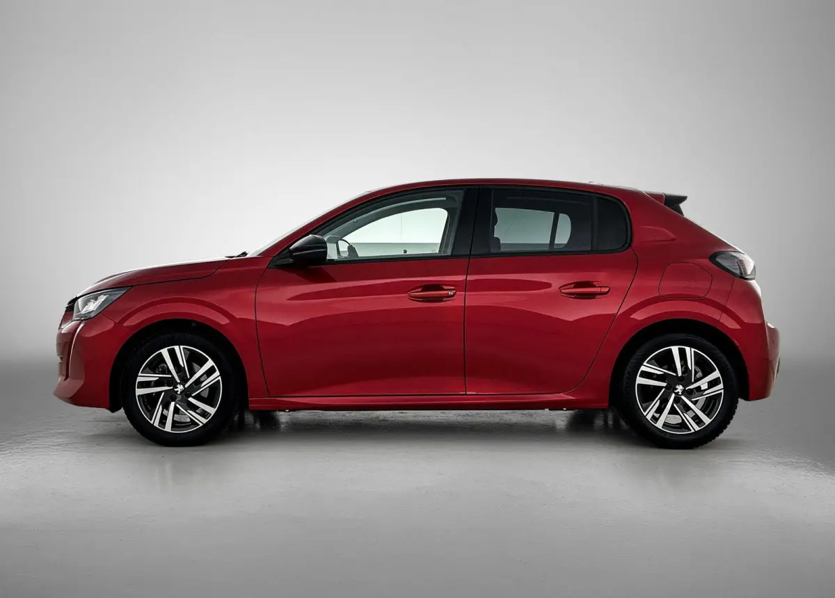 Allure Pack 100pk | Climate control | Navigatie | Camera | Lichtmetalen velgen | Keyless start | Parkeersensoren | Afneembare trekhaak