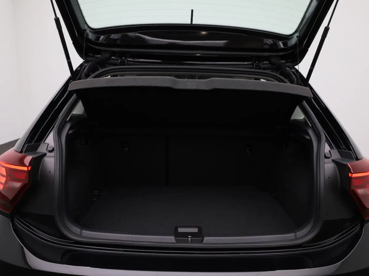 1.0 TSI Life 95 PK | Automaat | Adaptive Cruise Control | Lane Assist | Apple Carplay / Android Auto | Parkeersensoren | Lichtmetalenvelgen |