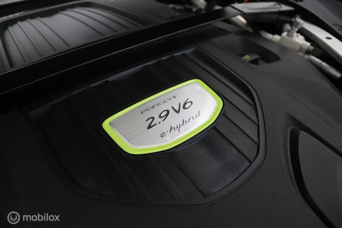 2.9 4 E-Hybrid|PANO|CHRONO|