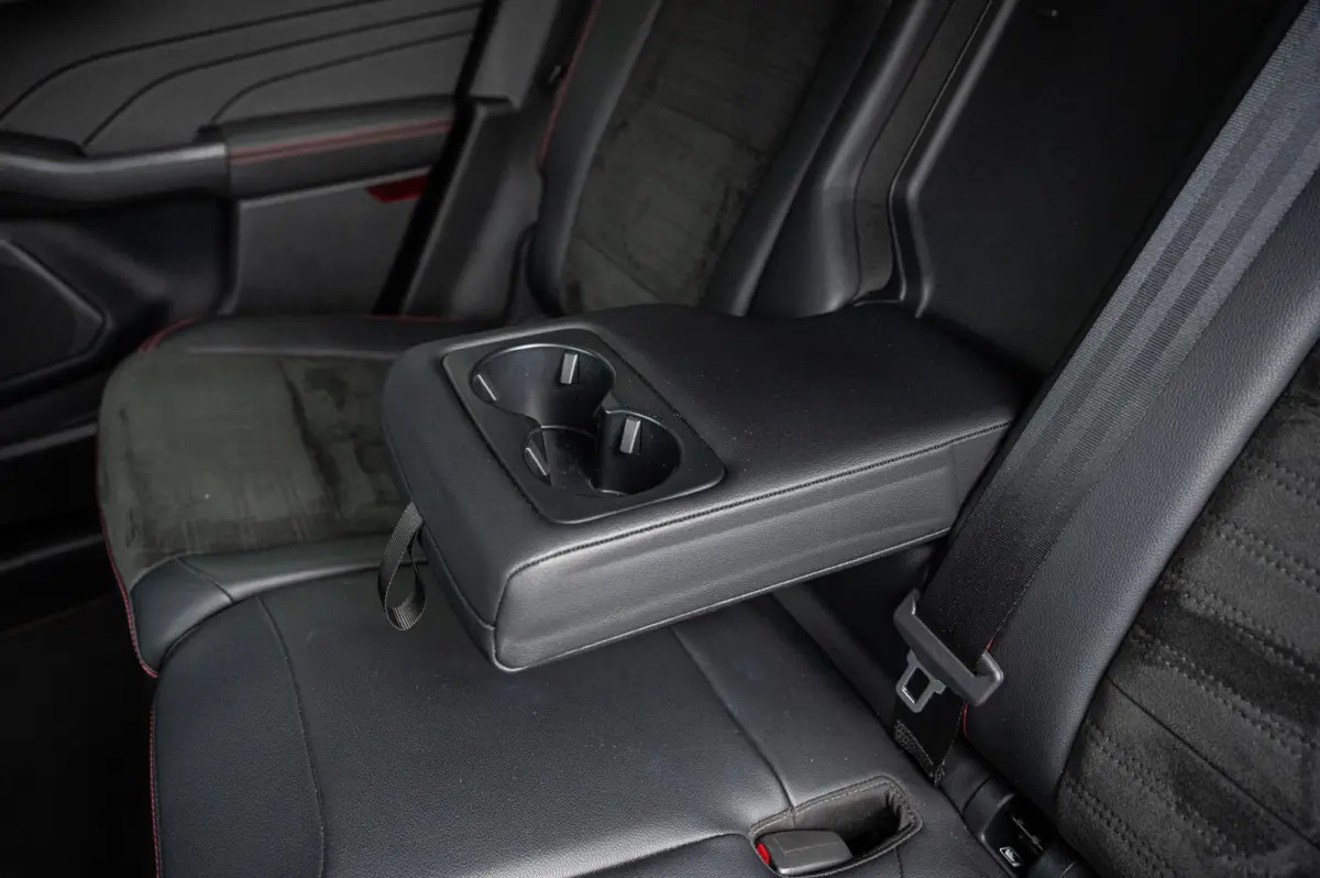 2.5 PHEV ST-Line X PANO TREKHAAK ADAPTIVE CRUISE CAMERA STUURVERWARMING B&O