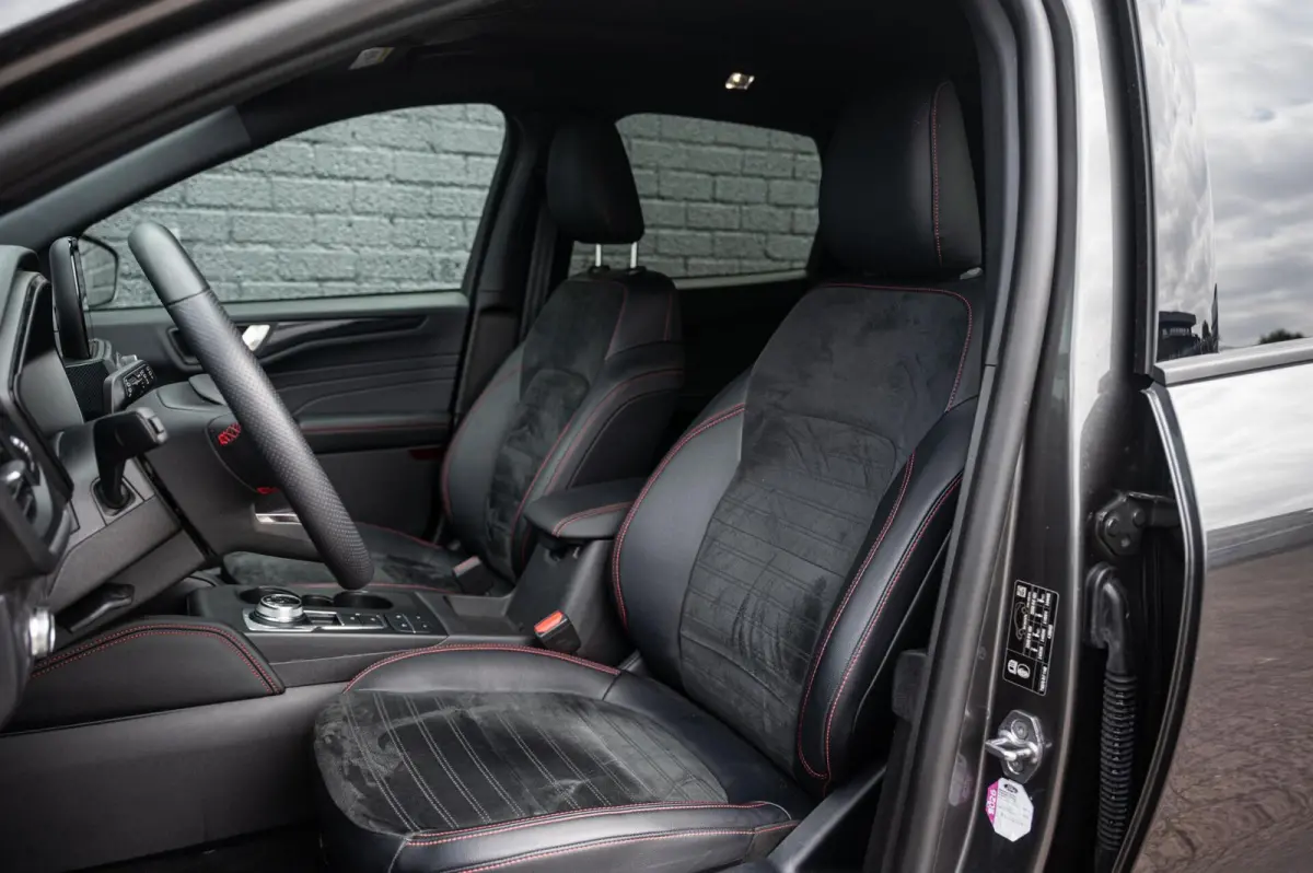 2.5 PHEV ST-Line X PANO TREKHAAK ADAPTIVE CRUISE CAMERA STUURVERWARMING B&O