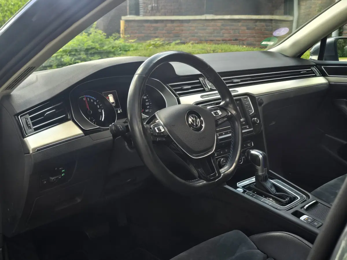 1.4 TSI GTE Connected Series Plus