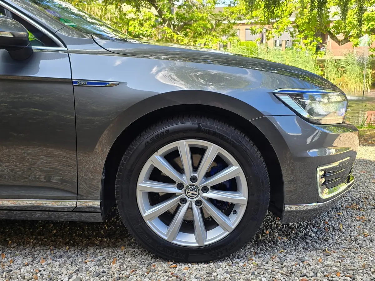 1.4 TSI GTE Connected Series Plus