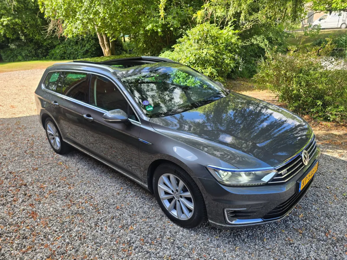 1.4 TSI GTE Connected Series Plus