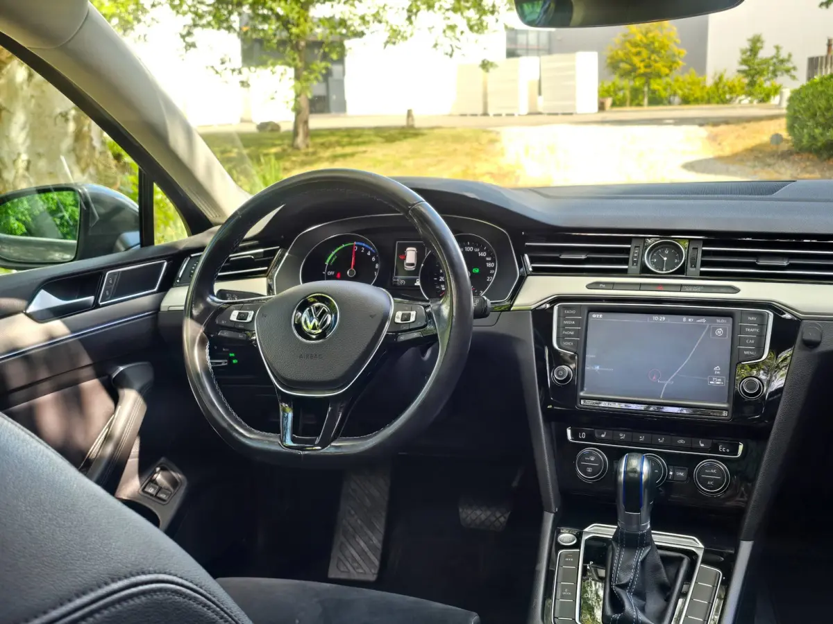 1.4 TSI GTE Connected Series Plus