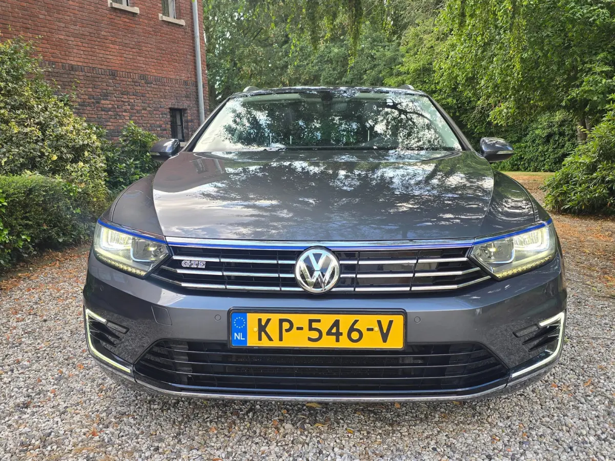 1.4 TSI GTE Connected Series Plus