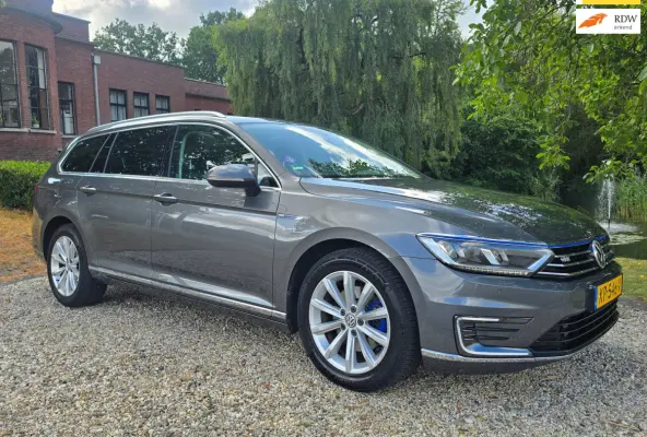1.4 TSI GTE Connected Series Plus