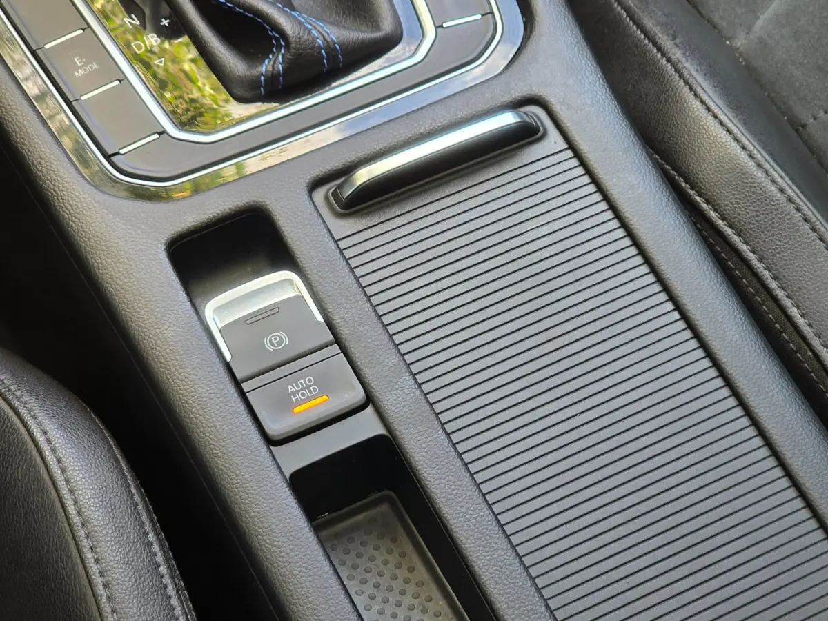 1.4 TSI GTE Connected Series Plus