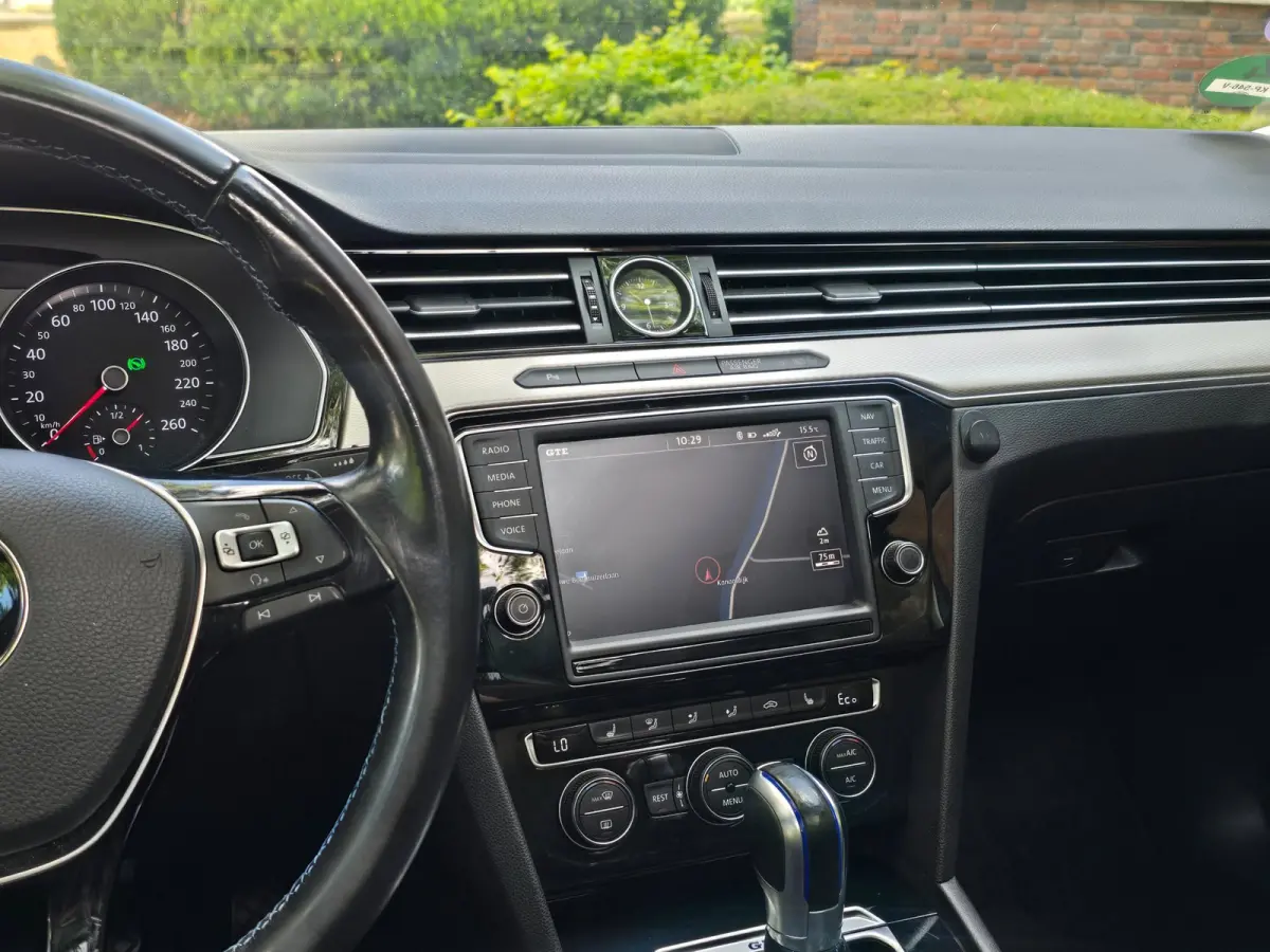 1.4 TSI GTE Connected Series Plus