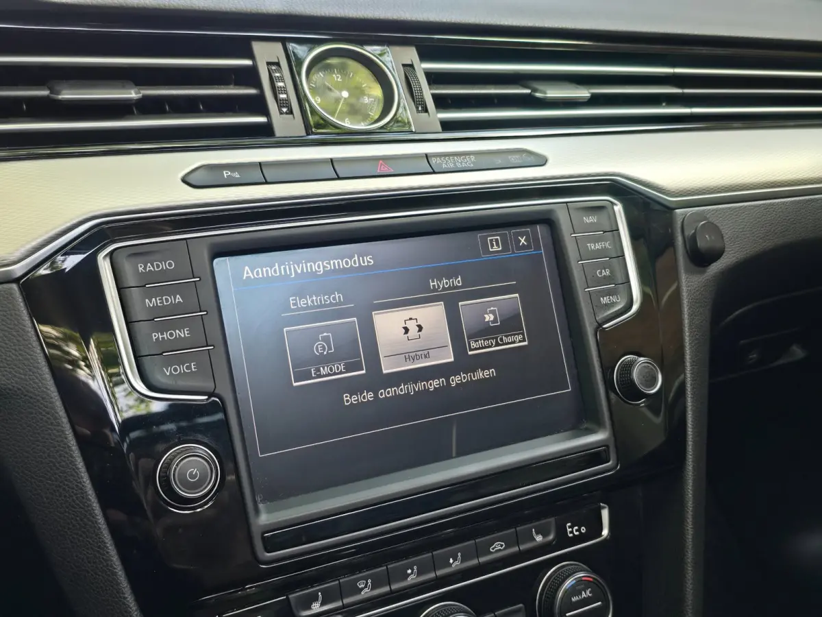 1.4 TSI GTE Connected Series Plus