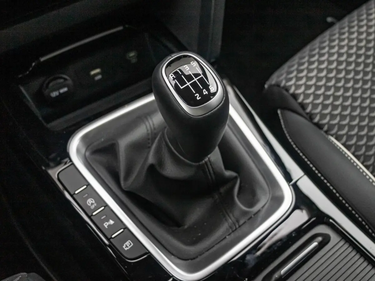 1.0 T-GDi DynamicPlusLine Navigatie l Stoel Stuur verwarming l