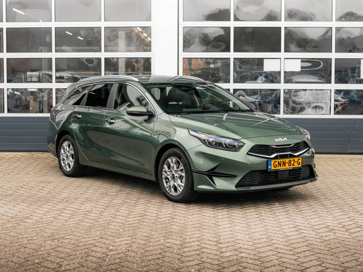 1.0 T-GDi DynamicPlusLine Navigatie l Stoel Stuur verwarming l