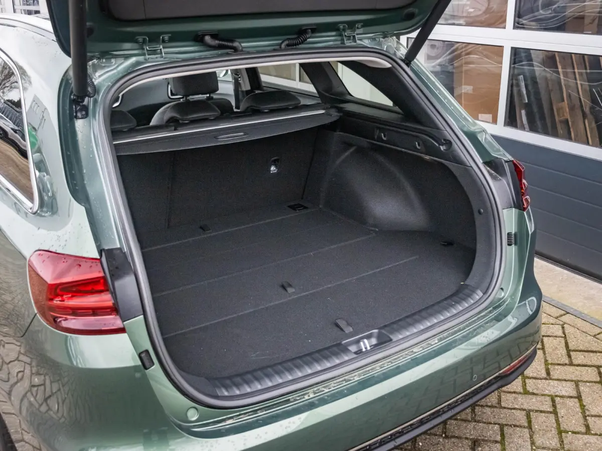 1.0 T-GDi DynamicPlusLine Navigatie l Stoel Stuur verwarming l
