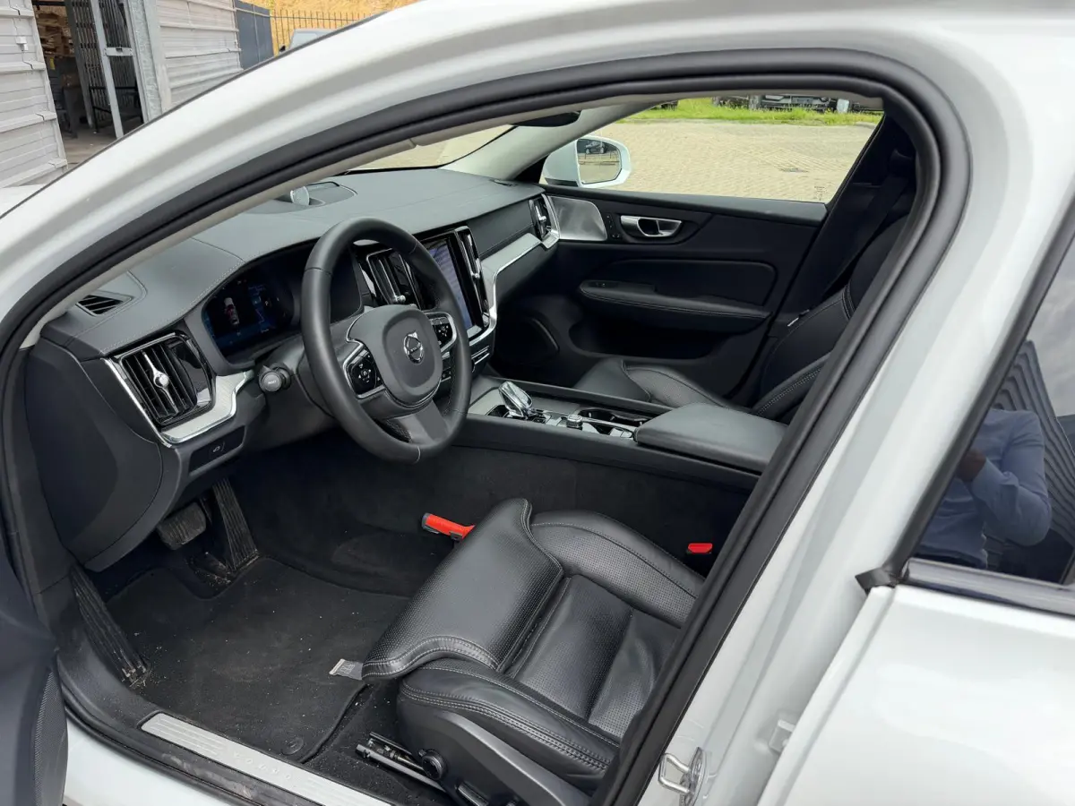 B5 Ultimate Pano-dak | Parkeerverw.| B&W | Trekh. | Nappa massage/ventilatie | 20"