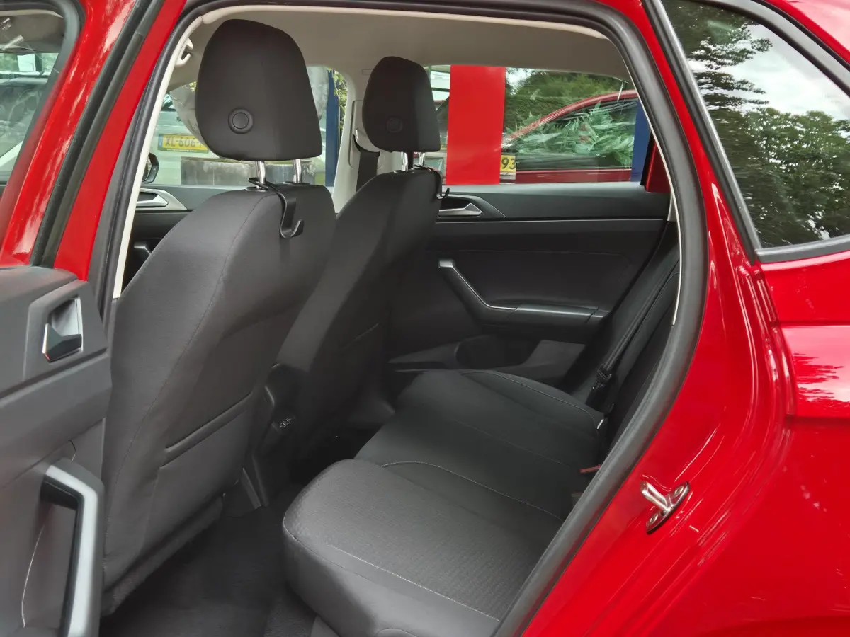 1.0 Comfortline Business | Airconditioning | Navigatie | Electr. ramen | Centr. vergendeling op afstand | Cruise Control