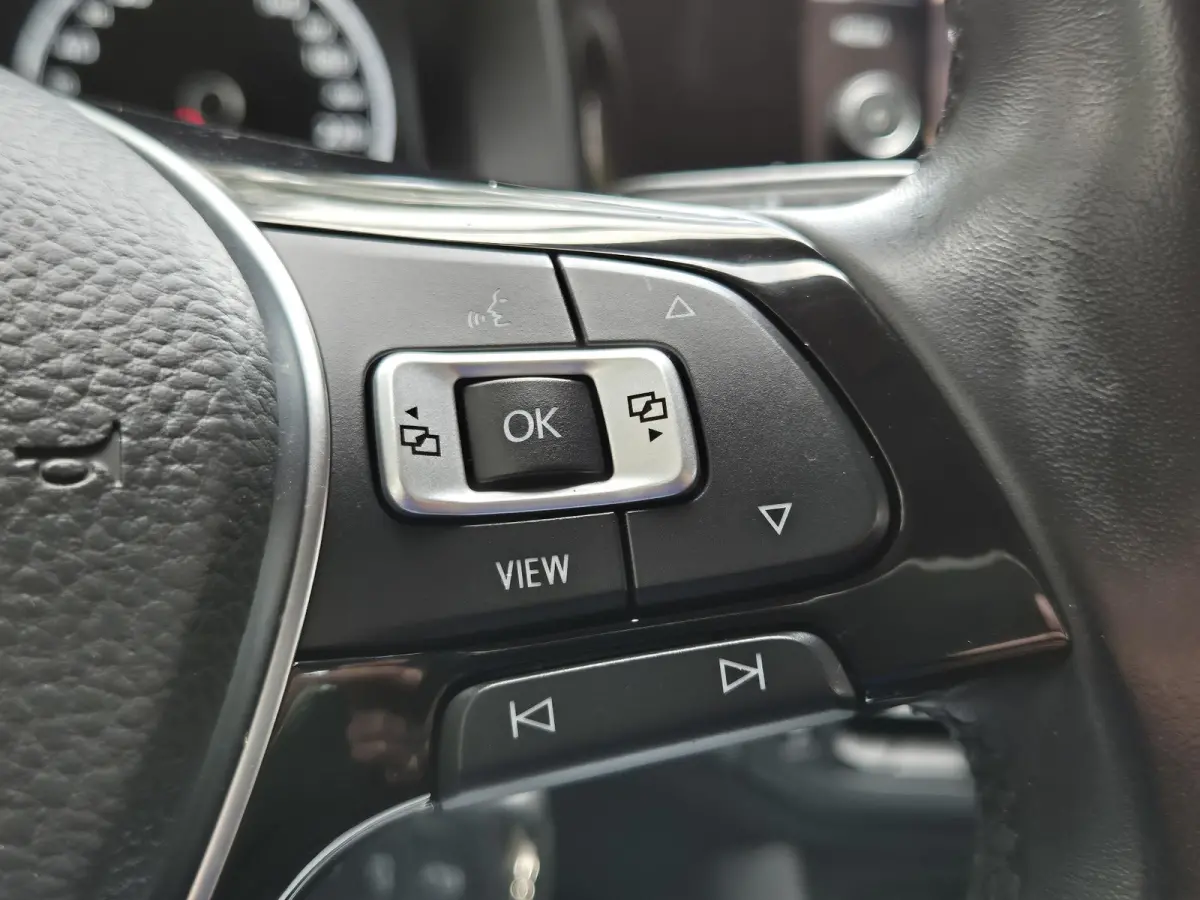 1.0 Comfortline Business | Airconditioning | Navigatie | Electr. ramen | Centr. vergendeling op afstand | Cruise Control