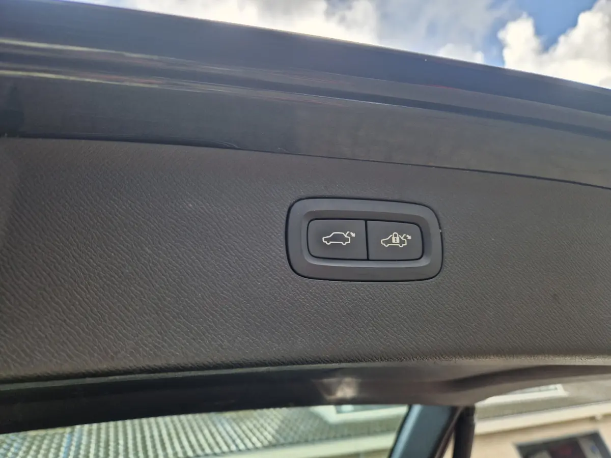 T8 Recharge AWD Inscription Intro Edition Massage | Harman Kardon | Scandinavian Line