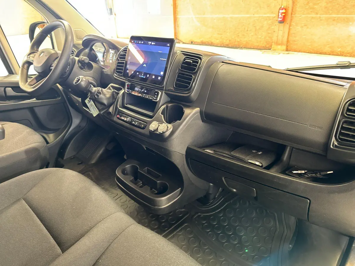 2.2 BlueHDi 140 S&S L2H2 3.3t | Apple Carplay/Android Auto | Trekhaak | Achteruitrijcamera | Navigatie | Cruise control |