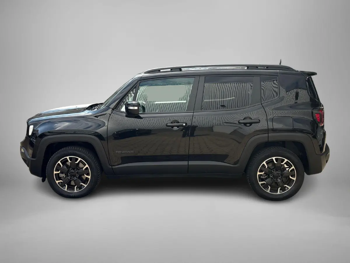 4xe 240 Plug-in Hybrid Electric New Upland | Navigatie | Parkeersensoren voor + achter | Afneembare trekhaak | Dakrails | LMV 17" | Cruis Control |