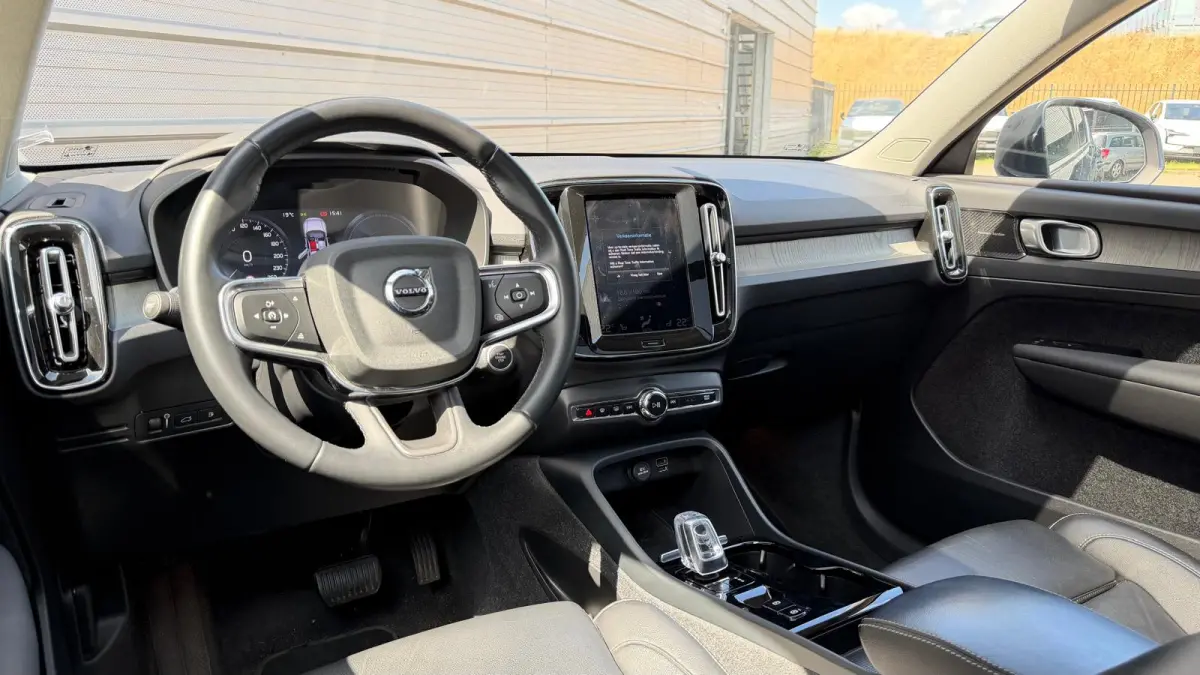 T4 211PK Inscription | Leder | Pano-dak | Harman Kardon | Adapt. cruise control