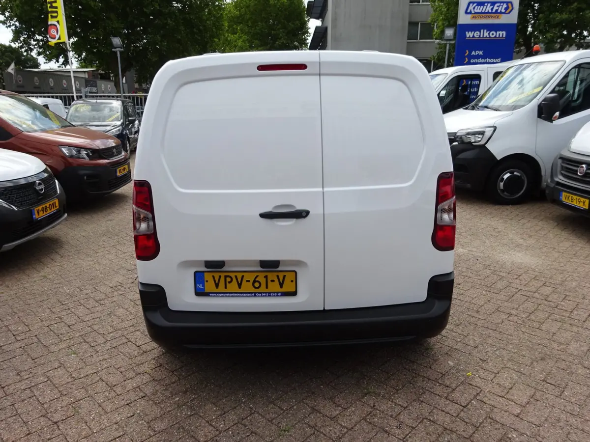 1.2 PureTech Pro BENZINE AIRCO NAVI CRUISE CONTROL PDC SCHUIFDEUR