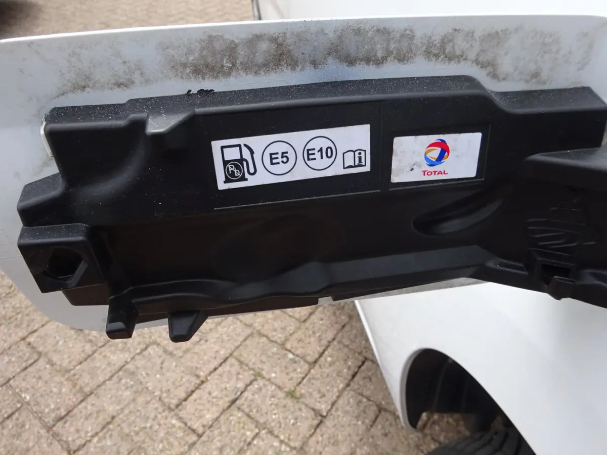1.2 PureTech Pro BENZINE AIRCO NAVI CRUISE CONTROL PDC SCHUIFDEUR