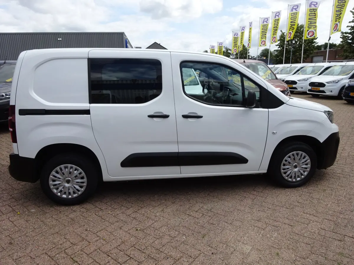 1.2 PureTech Pro BENZINE AIRCO NAVI CRUISE CONTROL PDC SCHUIFDEUR
