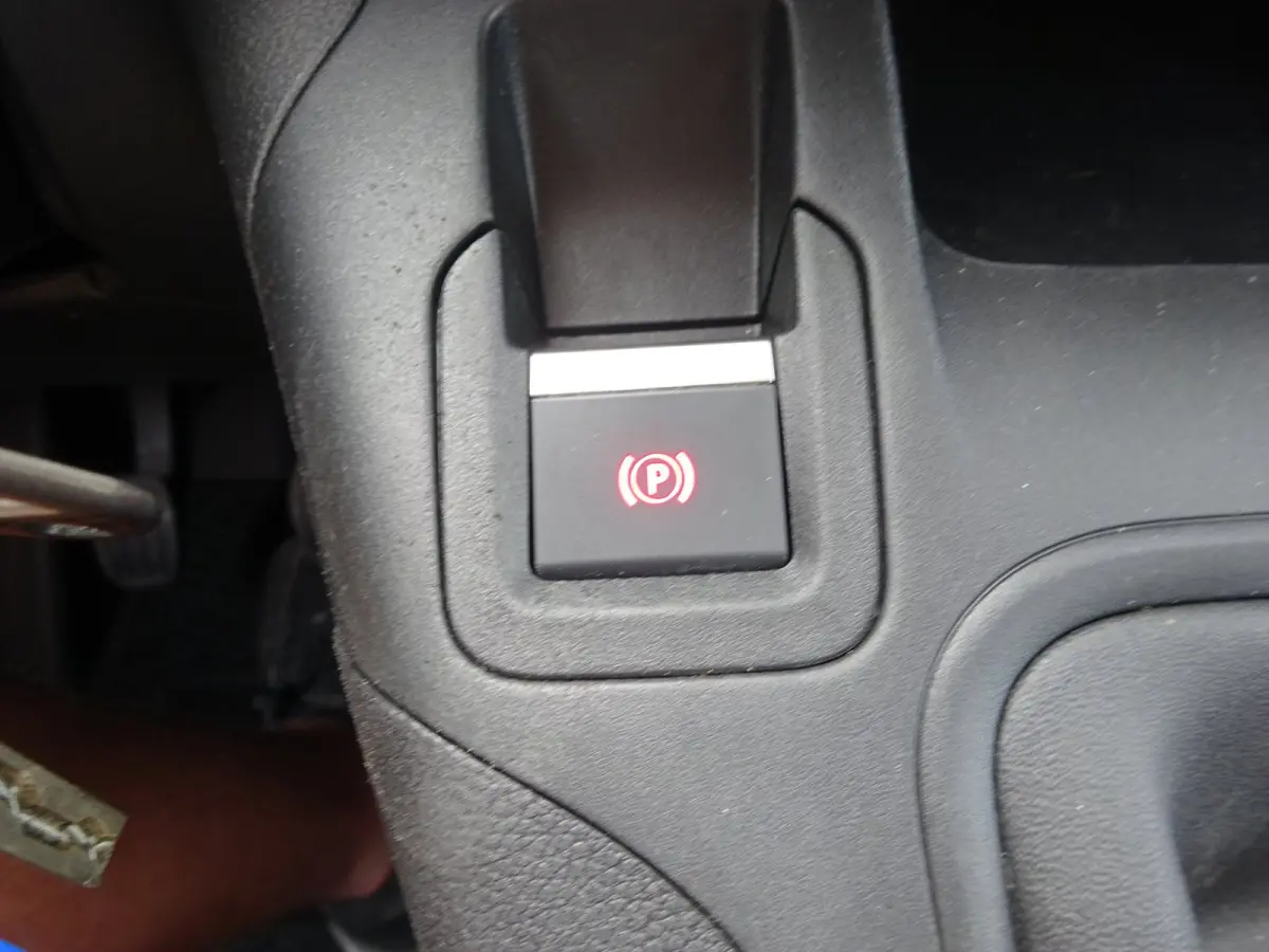 1.2 PureTech Pro BENZINE AIRCO NAVI CRUISE CONTROL PDC SCHUIFDEUR