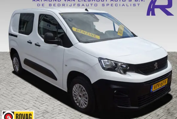 1.2 PureTech Pro BENZINE AIRCO NAVI CRUISE CONTROL PDC SCHUIFDEUR